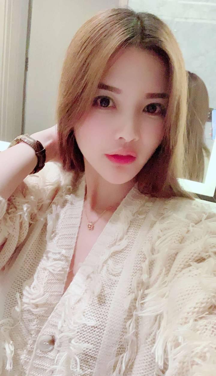 非常耐心的一个服务型少女